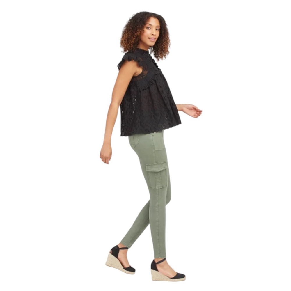 SPANX stretch twill ankle cargo pant Women's Sage Green Size medium